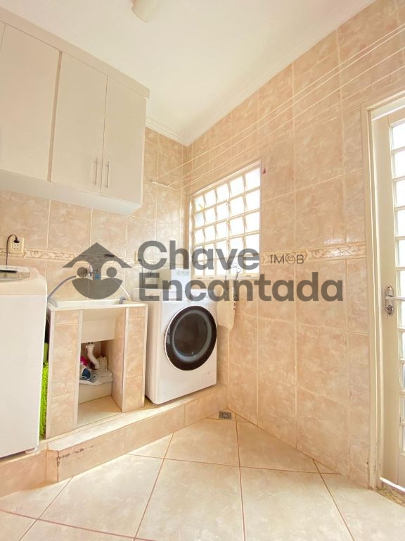 Venda de Casas / Alto Padrão na cidade de Birigui