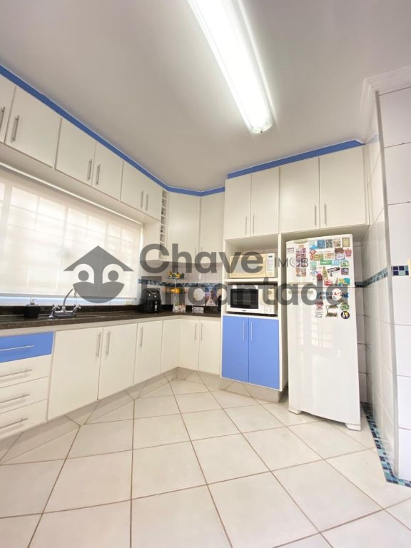 Venda de Casas / Alto Padrão na cidade de Birigui