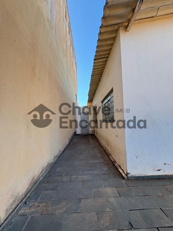 Venda de Casas / Padrão na cidade de Birigui