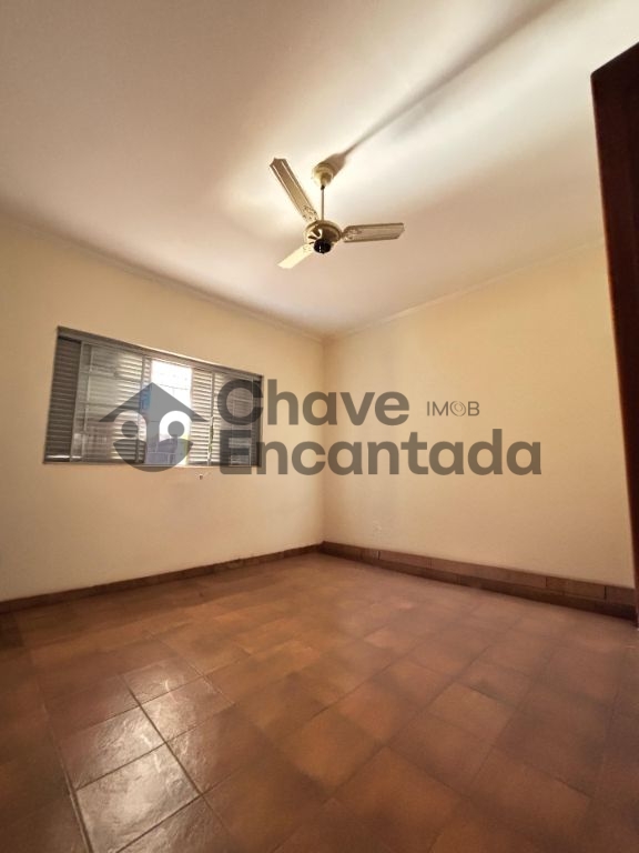 Venda de Casas / Padrão na cidade de Birigui