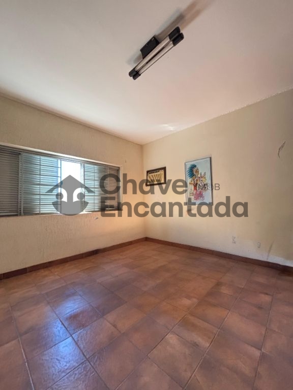 Venda de Casas / Padrão na cidade de Birigui