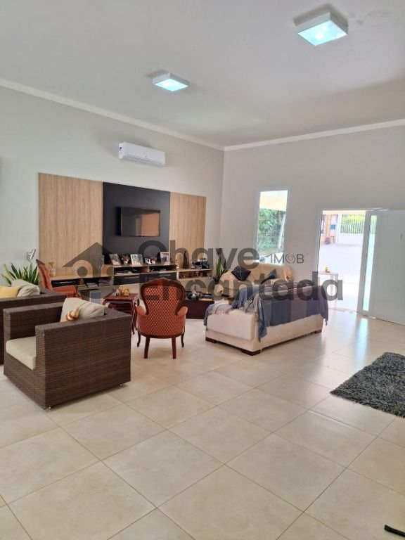 Venda de Casas / Rancho na cidade de Penápolis