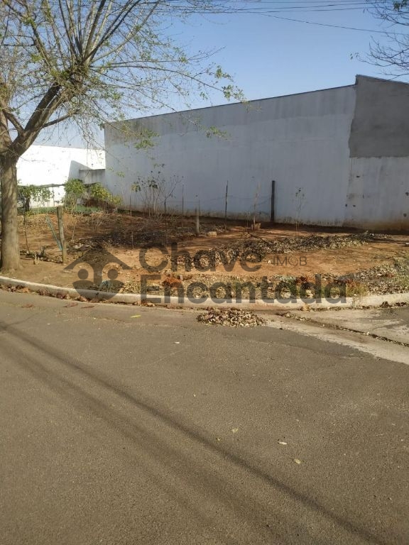 Terreno de esquina no residencial simoes