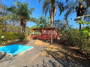 RANCHO A 30 METROS DA ÁGUA DISPONÍVEL PARA LOCAÇÃO NO CONDOMÍNIO MIRANTE DO BONITO EM GLICÉRIO - Dupla Imóveis