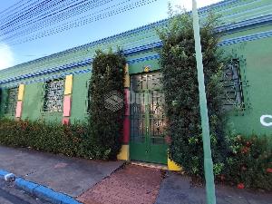 Prédio para escritórios em região de centro na Avenida Pedro de Toledo aqui em Birigui-SP - Dupla Imóveis