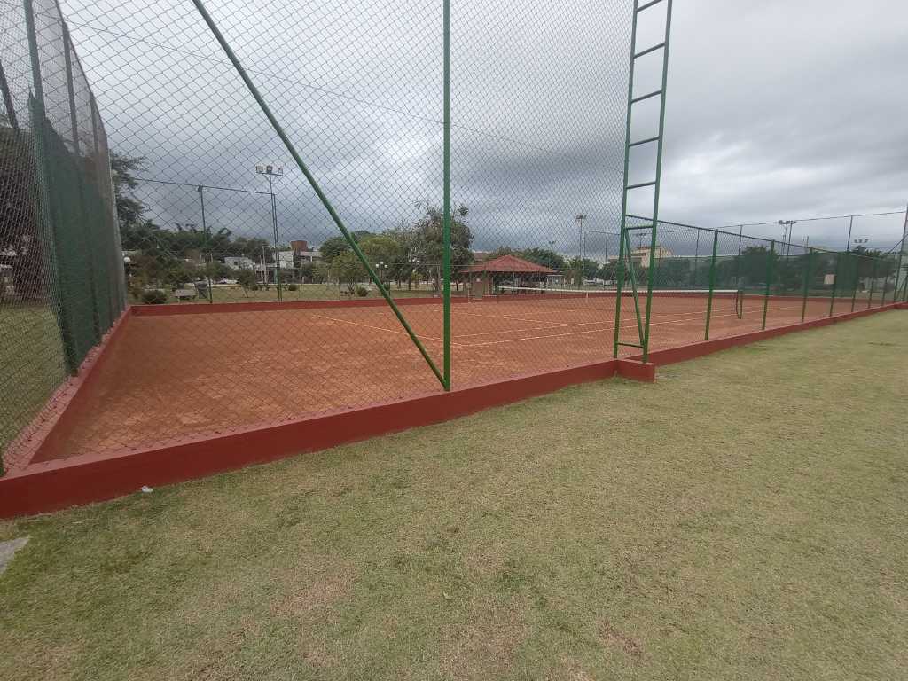 Venda de Casas / Condomínio na cidade de Taubaté