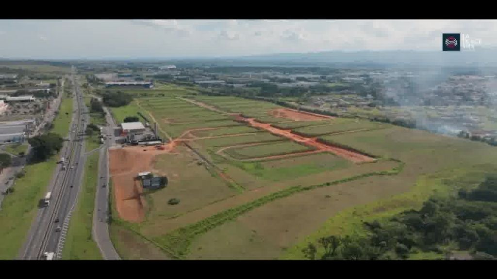 Venda de Terreno / Padrão na cidade de Taubaté