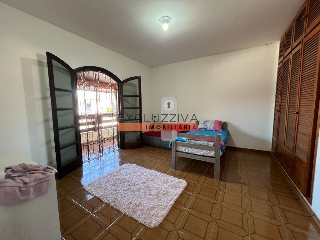 Linda casa com 3 dormitórios no Village Tremembé
