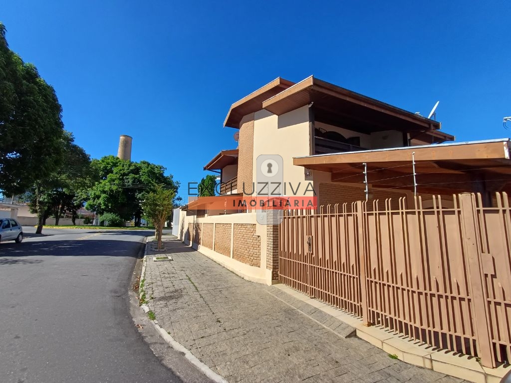 Sobrado, 3 quartos, 297 m² - Foto 2