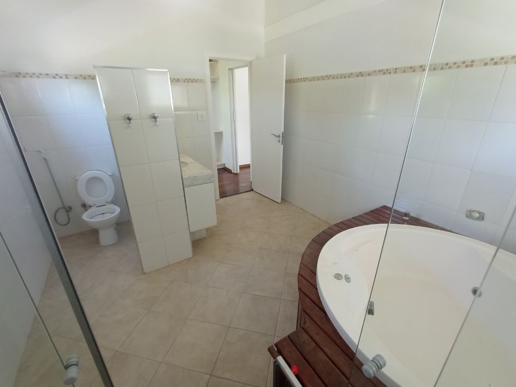 Venda de Casas / Sobrado Condomínio na cidade de Taubaté - foto 50