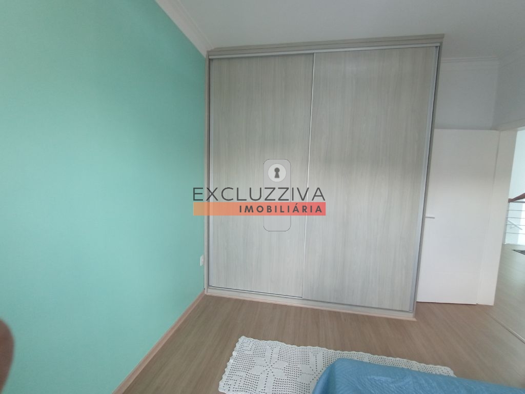 Casa de luxo com piscina e churrasqueira em condomínio fechado em Tremembé