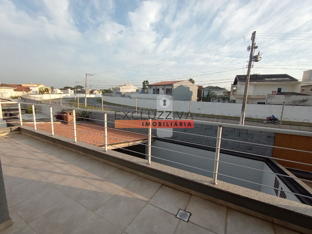Casa de luxo com piscina e churrasqueira em condomínio fechado em Tremembé