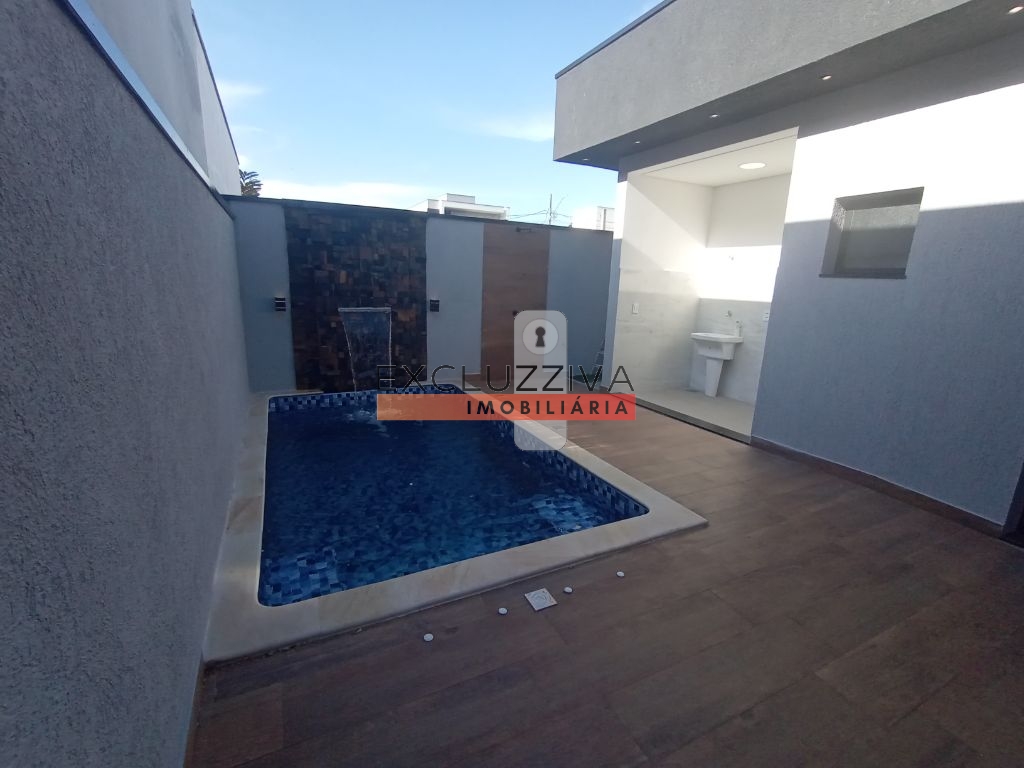 Casa em Condomínio à venda em Taubaté: 3 suítes, churrasqueira e piscina!