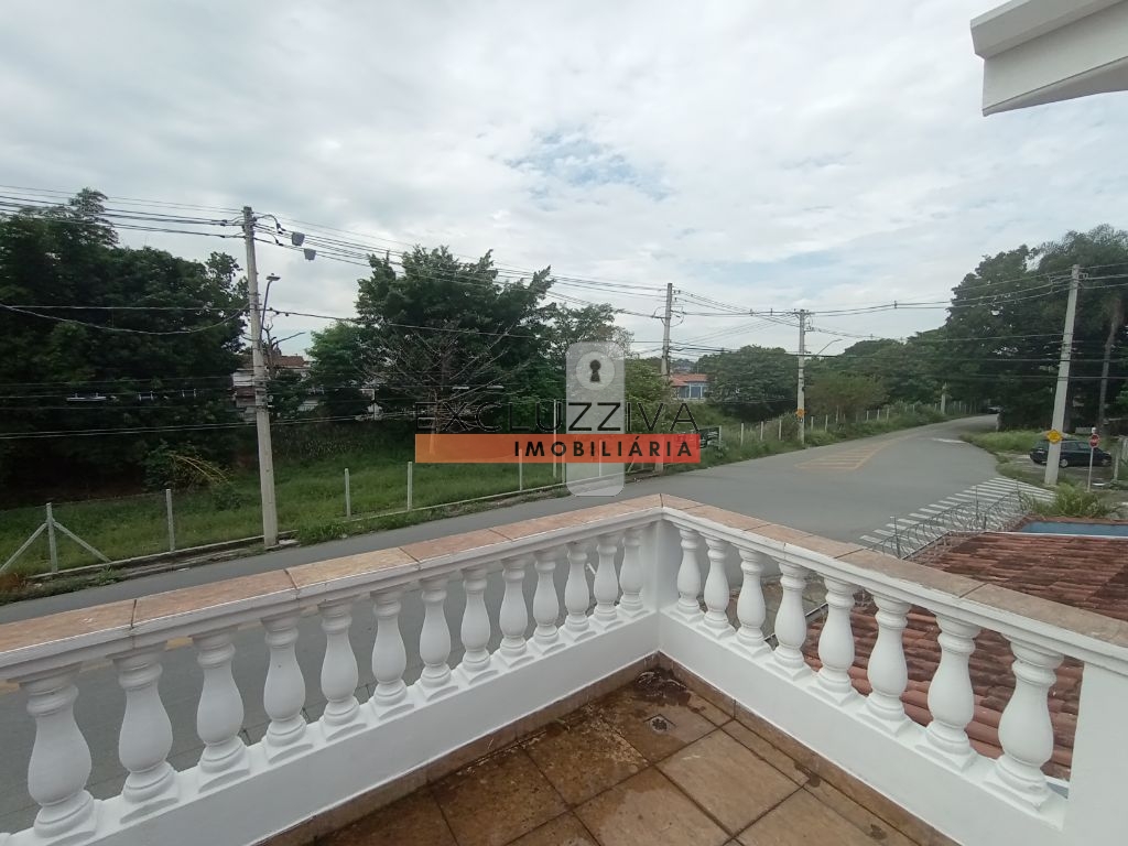 Sobrado charmoso e aconchegante na Esplanada Independência - Taubaté