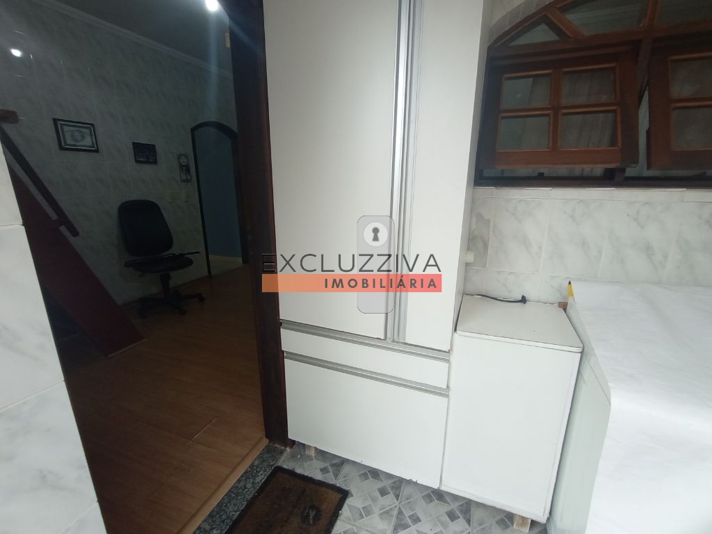 Casa à venda com 2 dormitórios e ampla área de lazer no Areão, Taubaté