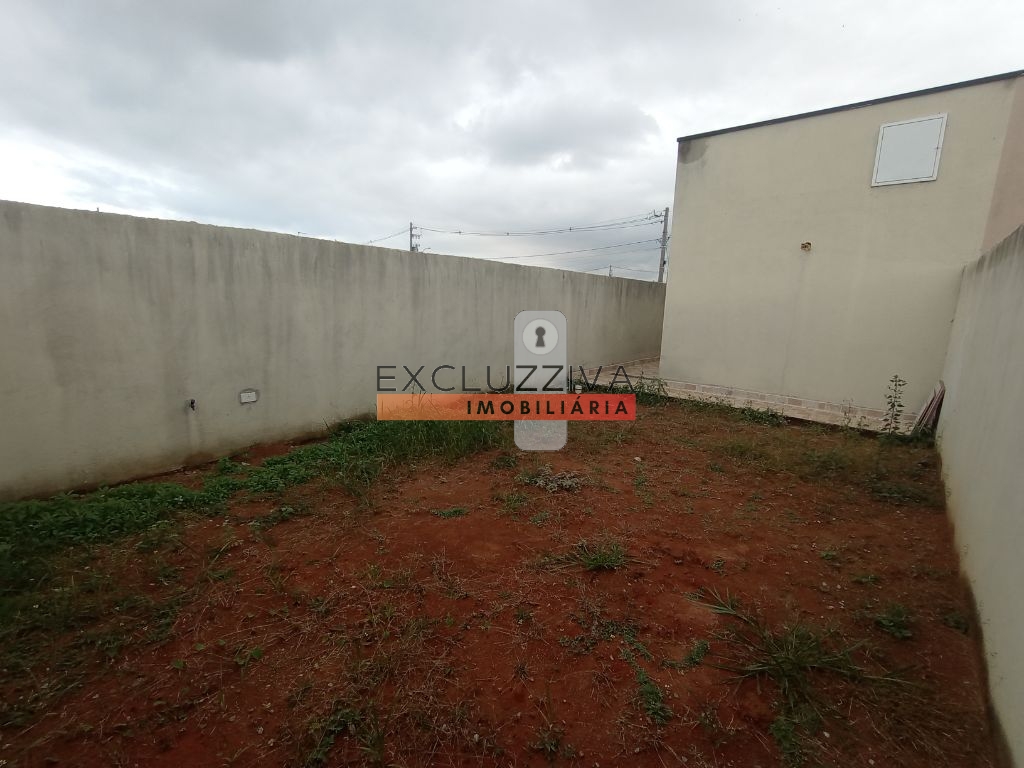 Casa padrão com 3 dormitórios em Residencial Antares, Taubaté