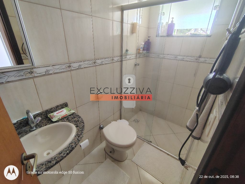 Casa à venda em Taubaté: 3 dormitórios, suíte, garagem coberta!