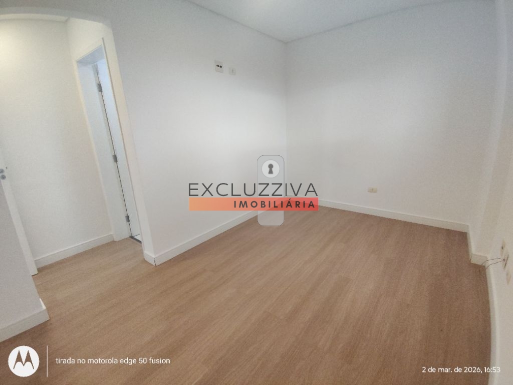 Cobertura Duplex com 4 Suítes para Alugar no Residencial Placere em Taubaté com entrada privativa para o Taubaté Shoppping