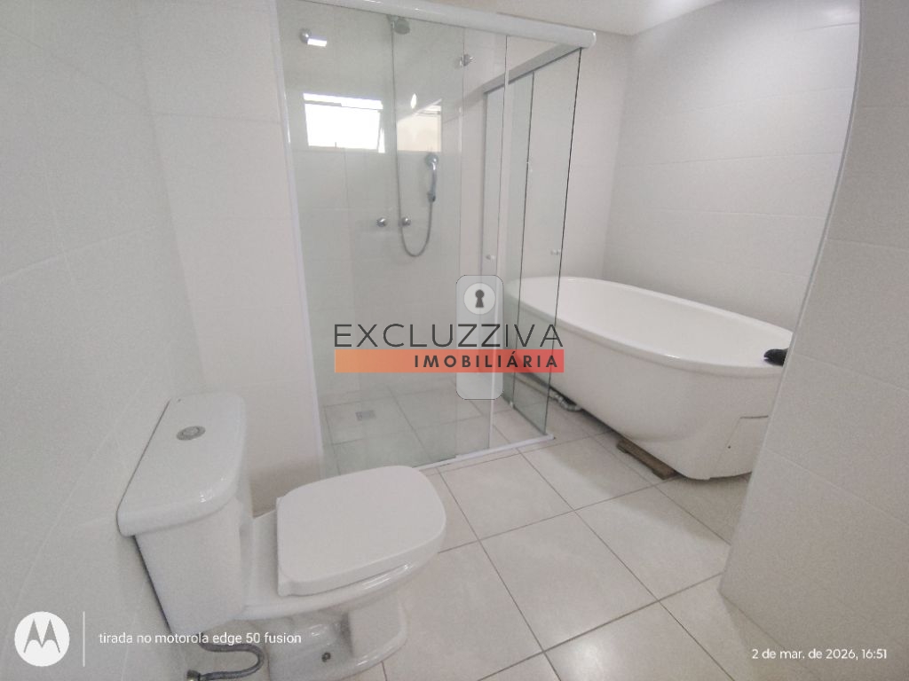 Cobertura Duplex com 4 Suítes para Alugar no Residencial Placere em Taubaté com entrada privativa para o Taubaté Shoppping
