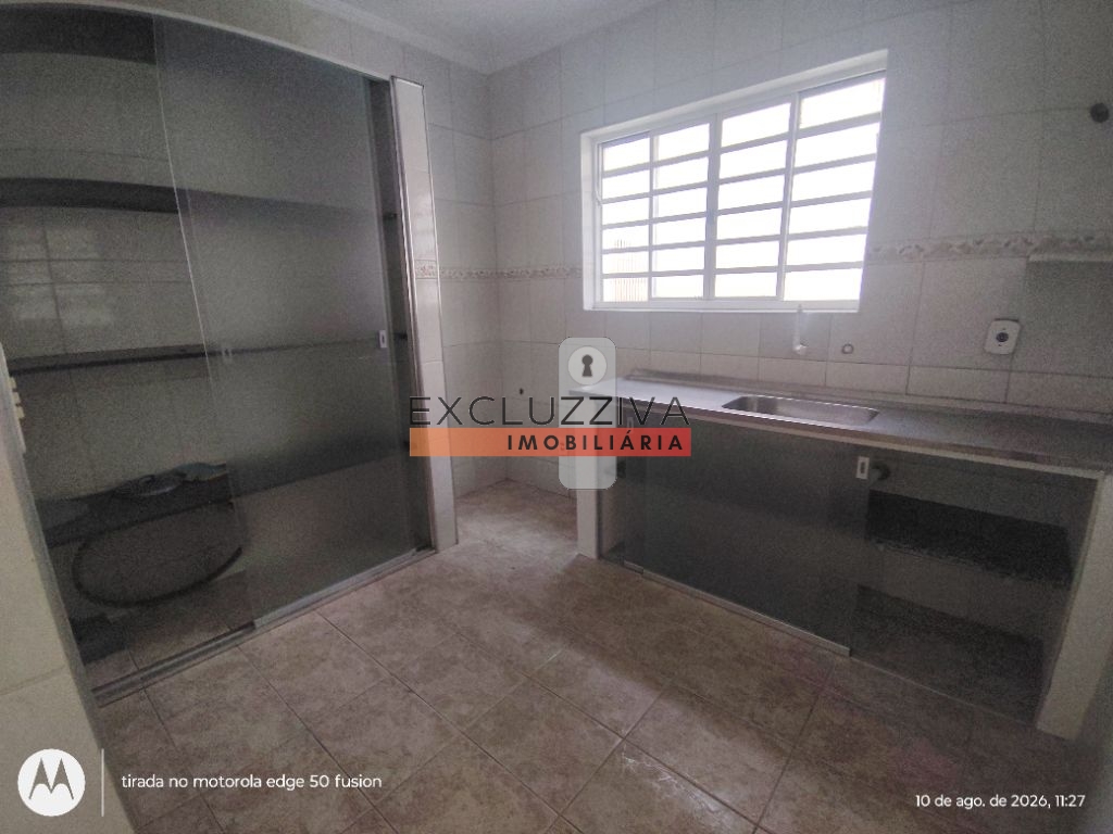 Casa padrão à venda e locação em vila paulista, taubaté