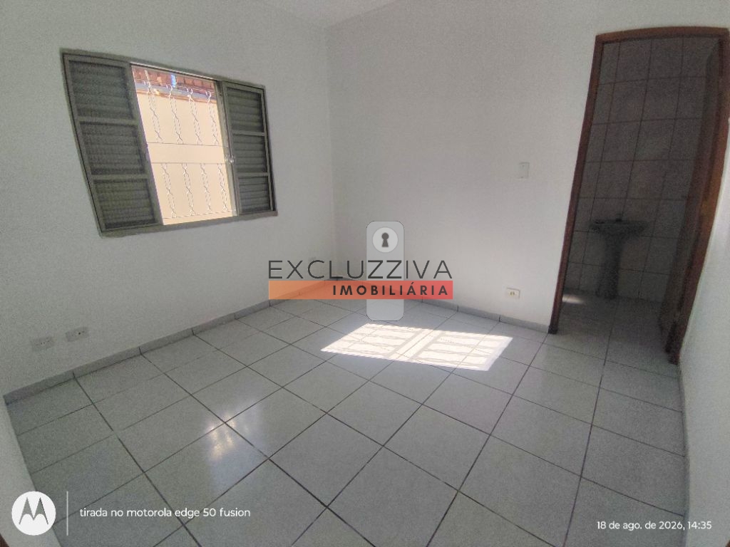Casa Padrão à Venda no Jardim Independência em Taubaté