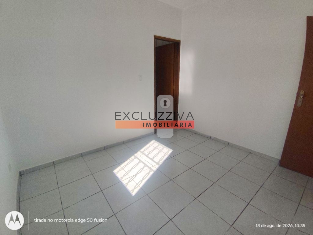 Casa Padrão à Venda no Jardim Independência em Taubaté