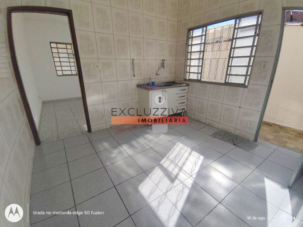 Casa Padrão à Venda no Jardim Independência em Taubaté