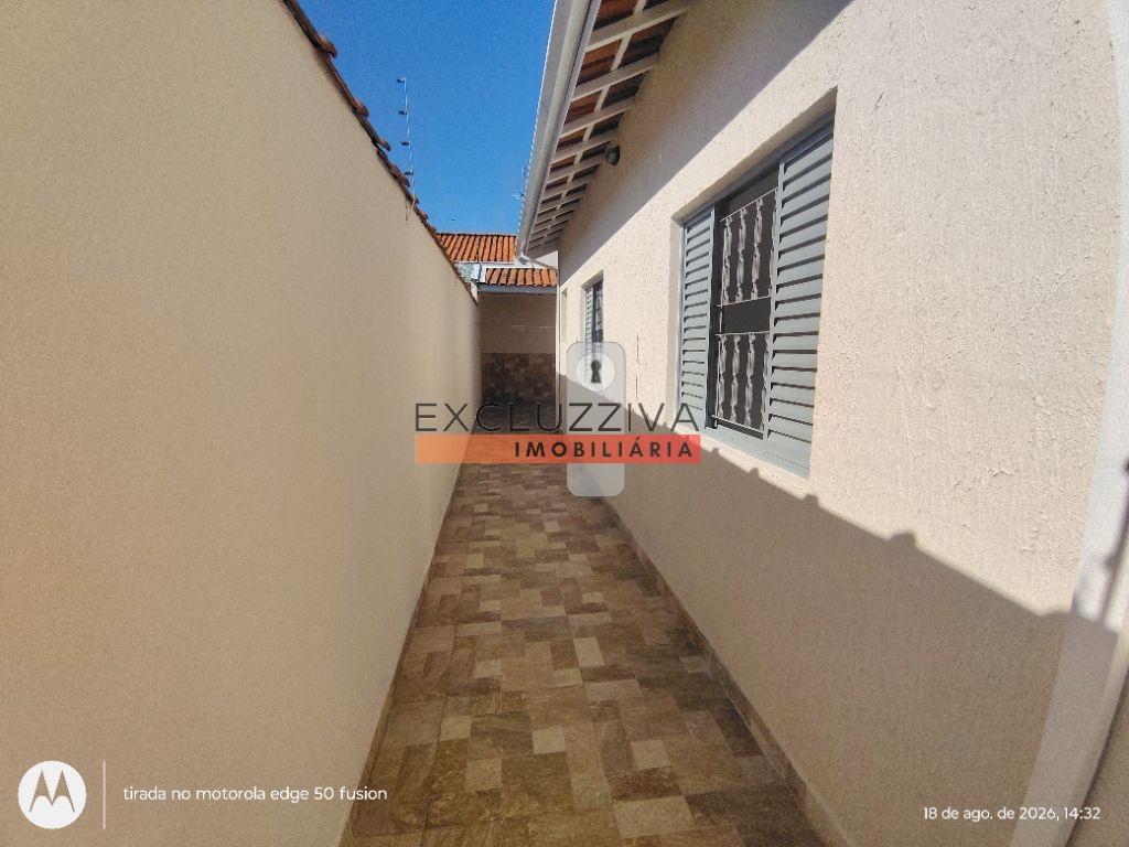 Casa Padrão à Venda no Jardim Independência em Taubaté