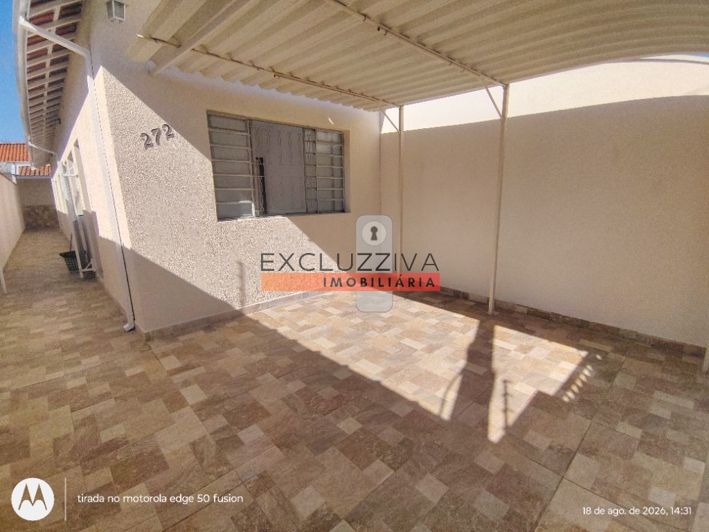 Casa Padrão à Venda no Jardim Independência em Taubaté