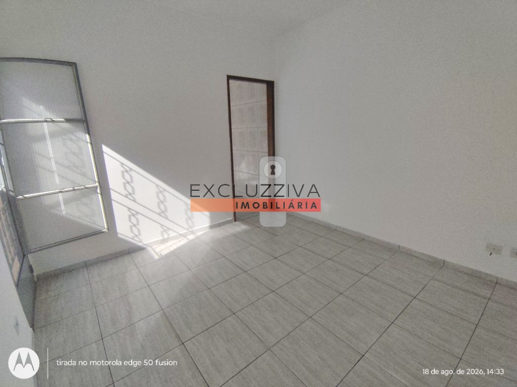 Casa Padrão à Venda no Jardim Independência em Taubaté