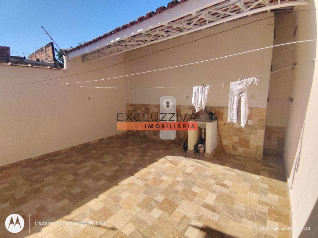 Casa Padrão à Venda no Jardim Independência em Taubaté