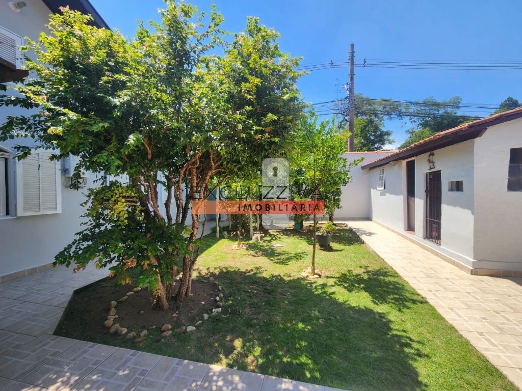 Casa Padrão à Venda no Jardim Independência em Taubaté