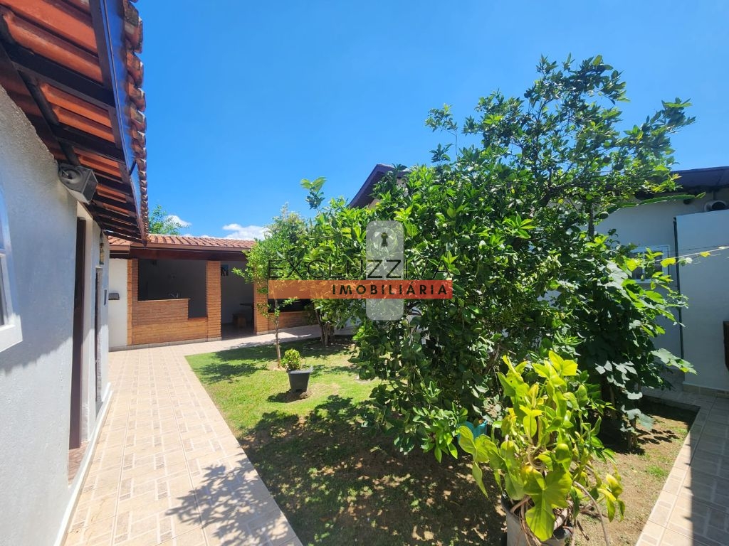 Casa Padrão à Venda no Jardim Independência em Taubaté