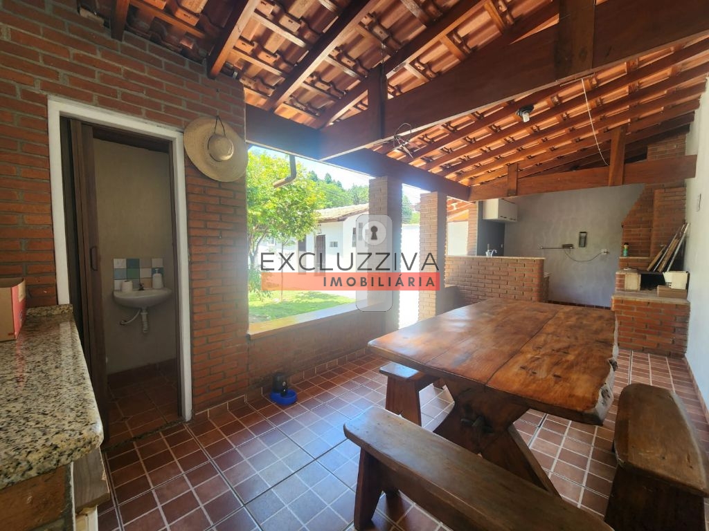 Casa Padrão à Venda no Jardim Independência em Taubaté