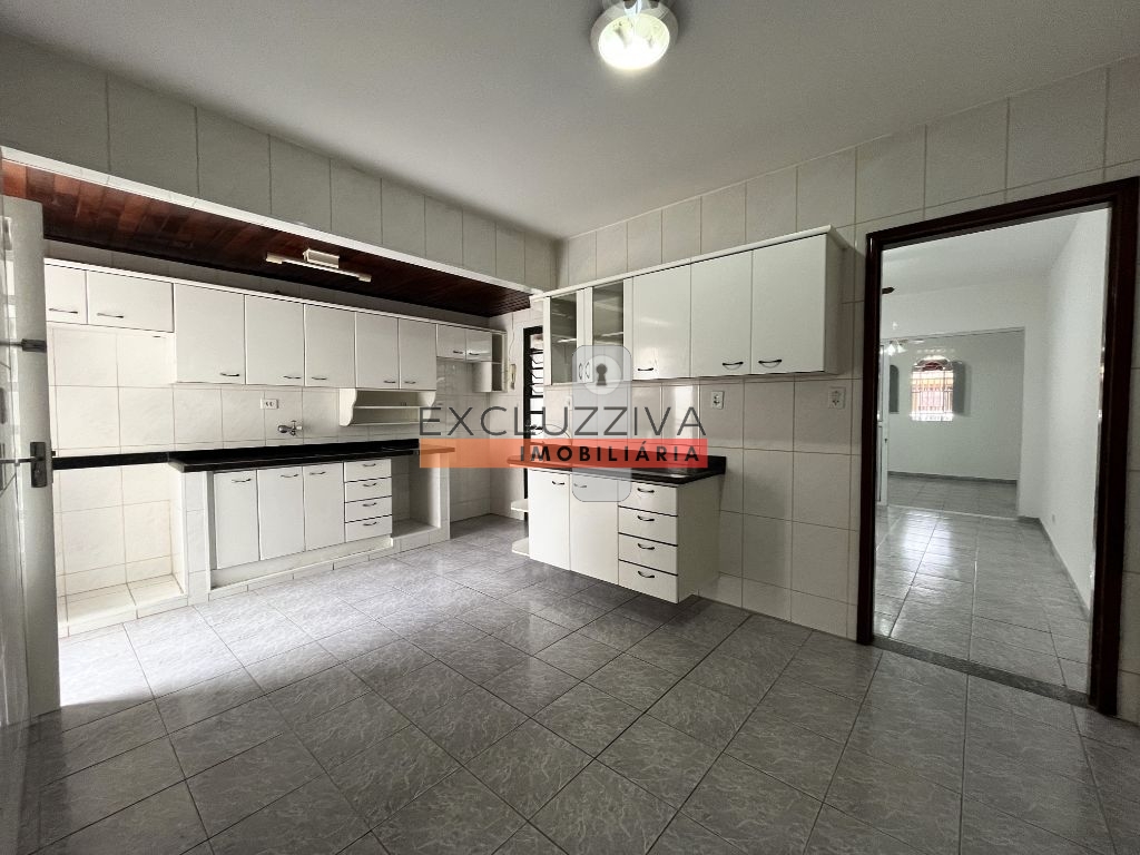 Casa Padrão à Venda no Jardim Independência em Taubaté