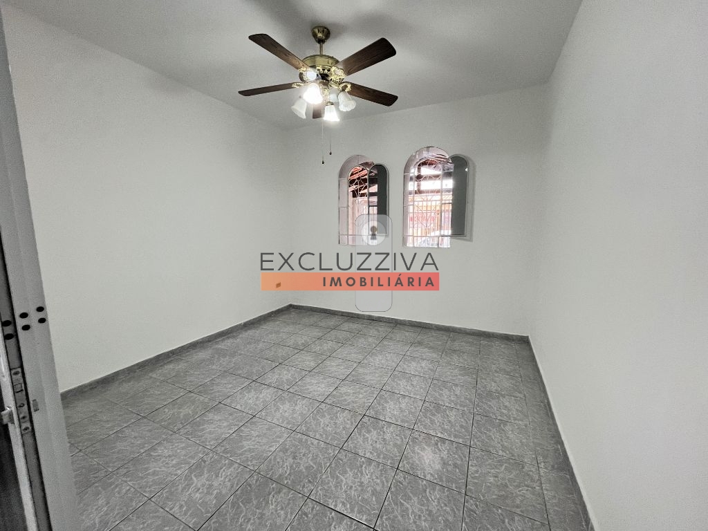Casa Padrão à Venda no Jardim Independência em Taubaté