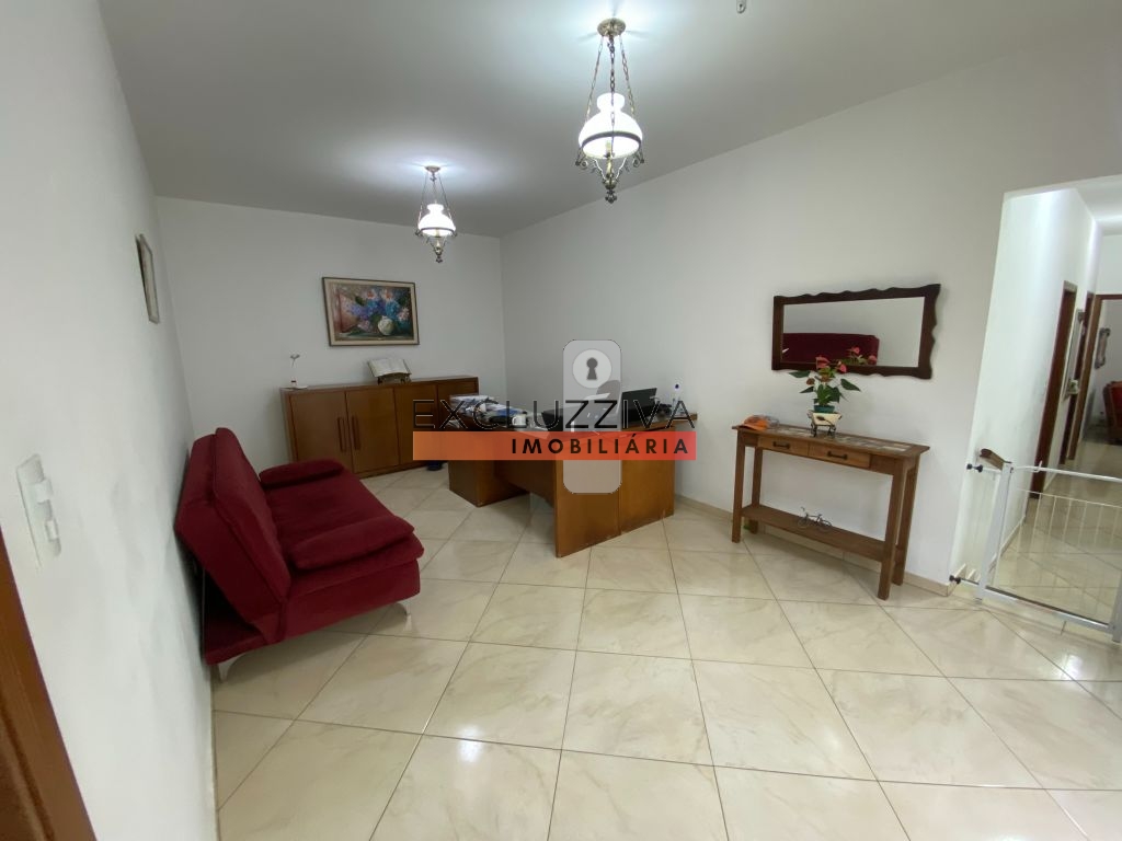 Casa Padrão à Venda no Jardim das Nações em Taubaté