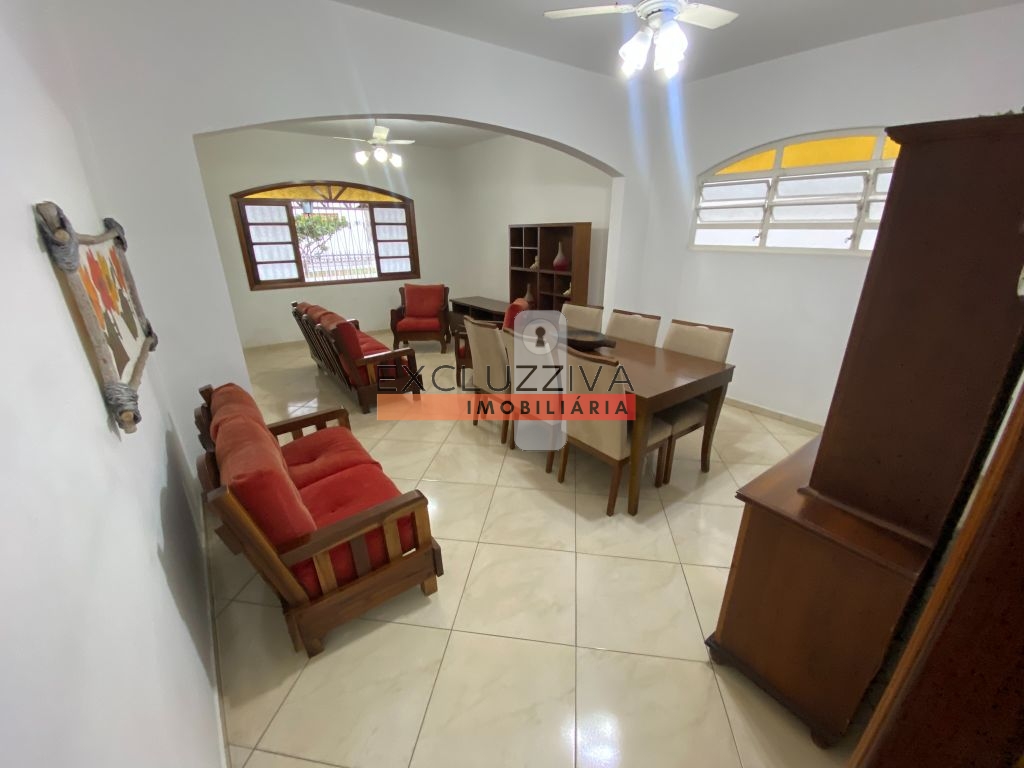 Casa Padrão à Venda no Jardim das Nações em Taubaté