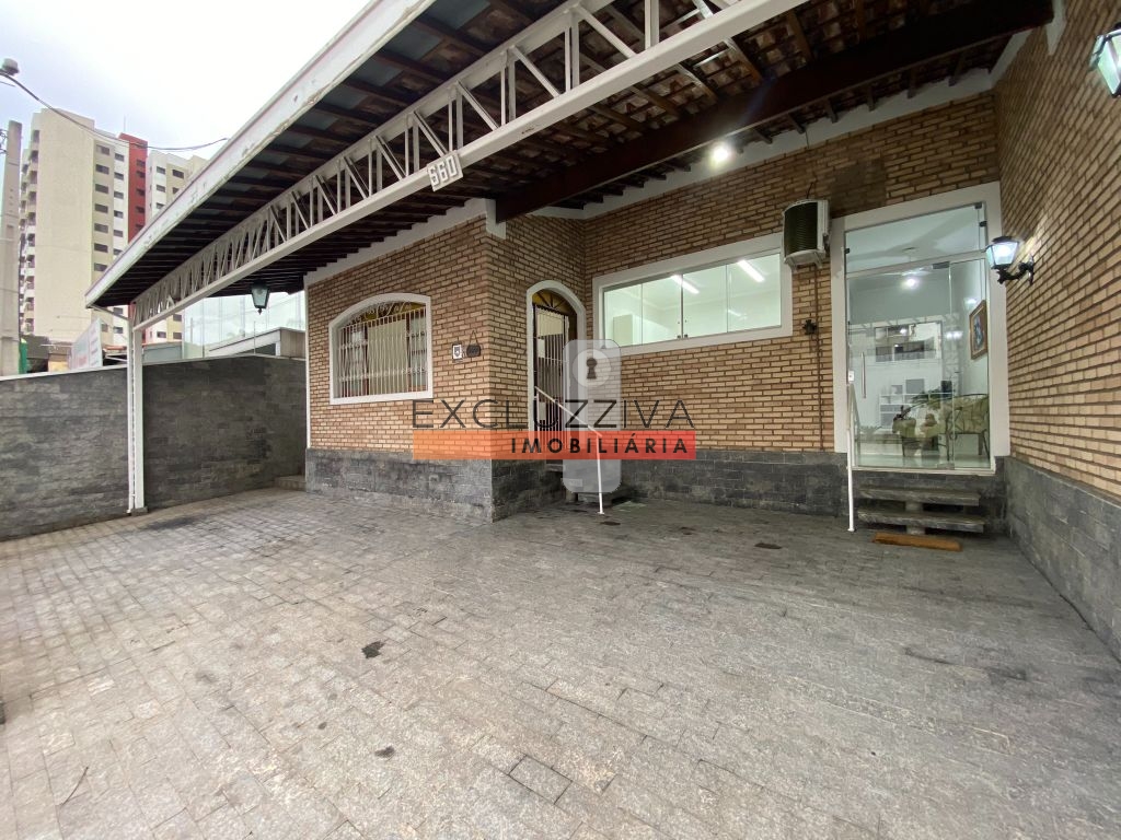 Casa Padrão à Venda no Jardim das Nações em Taubaté