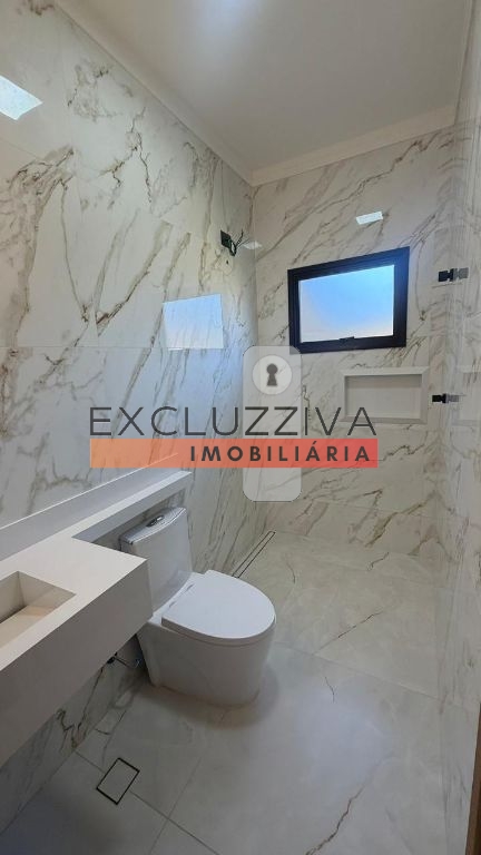 Casa Padrão à Venda no Residencial Antares em Taubaté