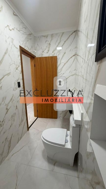 Casa Padrão à Venda no Residencial Antares em Taubaté