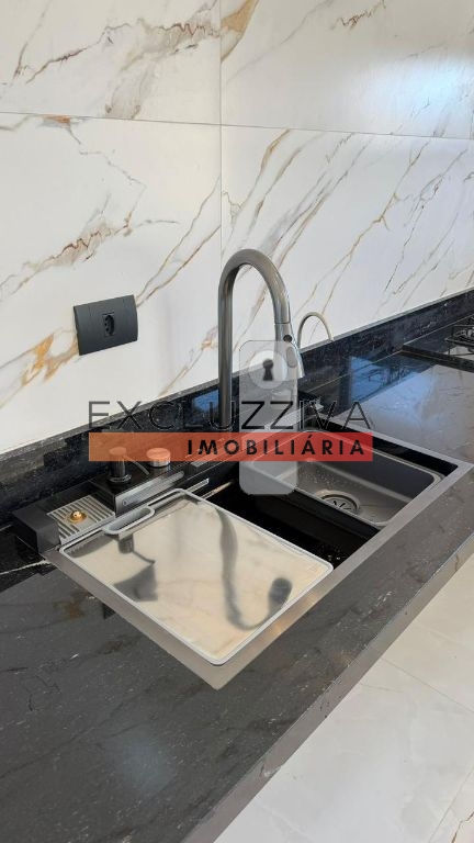 Casa Padrão à Venda no Residencial Antares em Taubaté