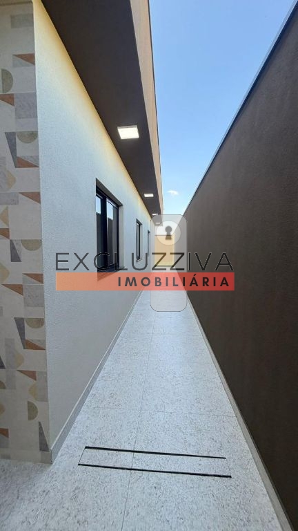 Casa Padrão à Venda no Residencial Antares em Taubaté