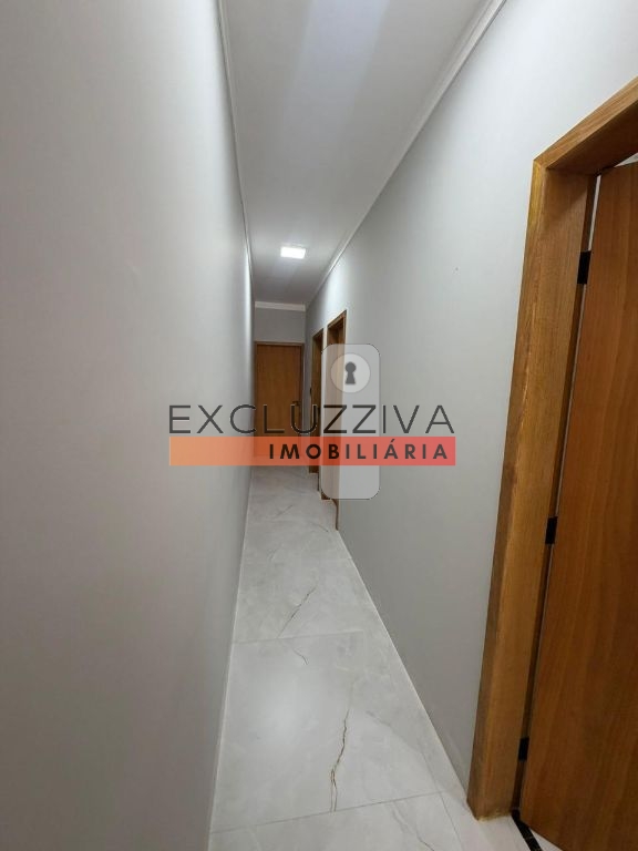 Casa Padrão à Venda no Residencial Antares em Taubaté