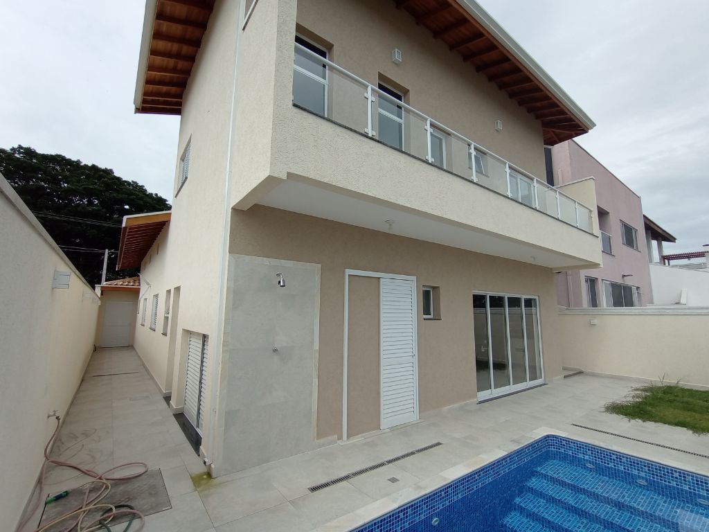 Venda de Casas / Padrão na cidade de Tremembé