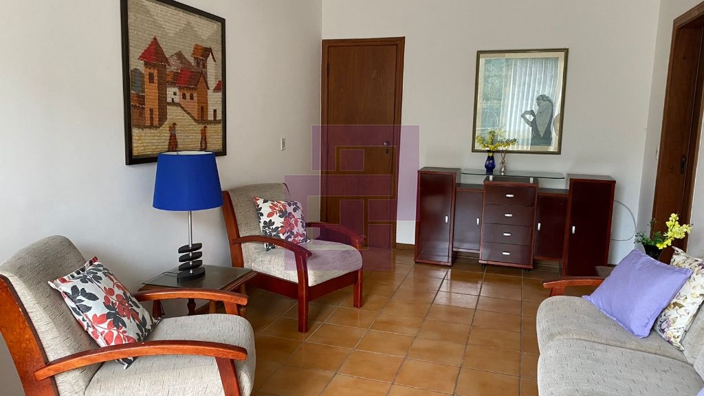 Locação de Apartamentos / Padrão na cidade de Guarujá