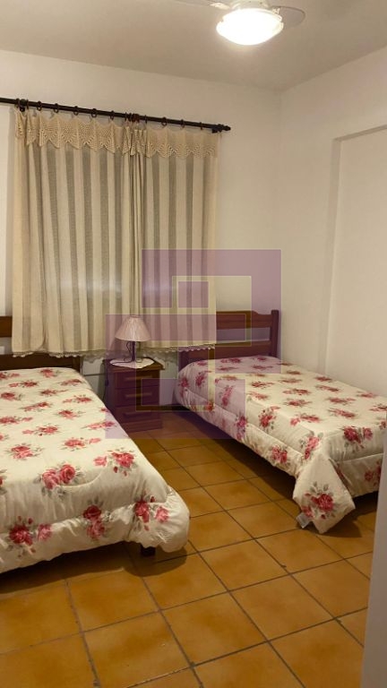 Locação de Apartamentos / Padrão na cidade de Guarujá