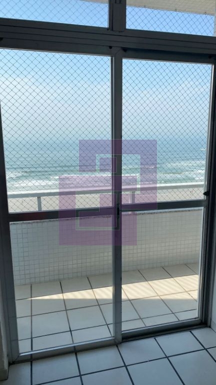 Venda de apartamentos / padrão na cidade de guarujá