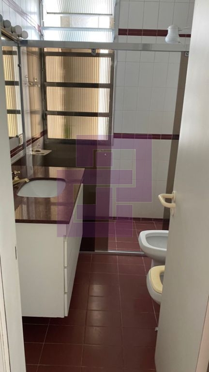 Venda de Apartamentos / Padrão na cidade de Guarujá