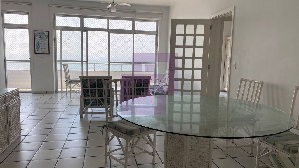 Venda de apartamentos / padrão na cidade de guarujá